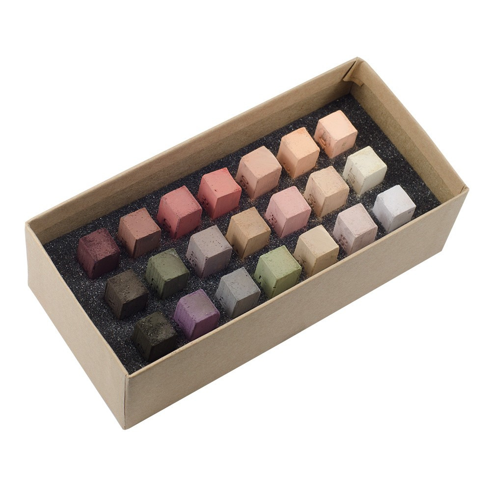 Blue earth pastels portrait / figure en land / sea UITVERKOCHT