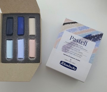 5157 Schmincke Lightest Deepest Shades 1
