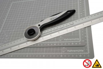 4637 hahnemuhle cutting ruler snijliniaal 60 cm 3