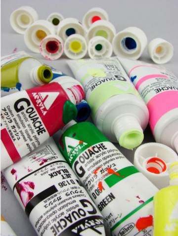 4717 holbein acrylic gouache