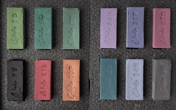 4978 j luda dark set 1