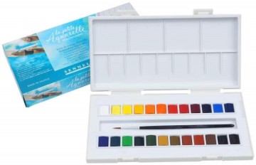 Sennelier la petite aquarelle travel box containing 24 half pans
